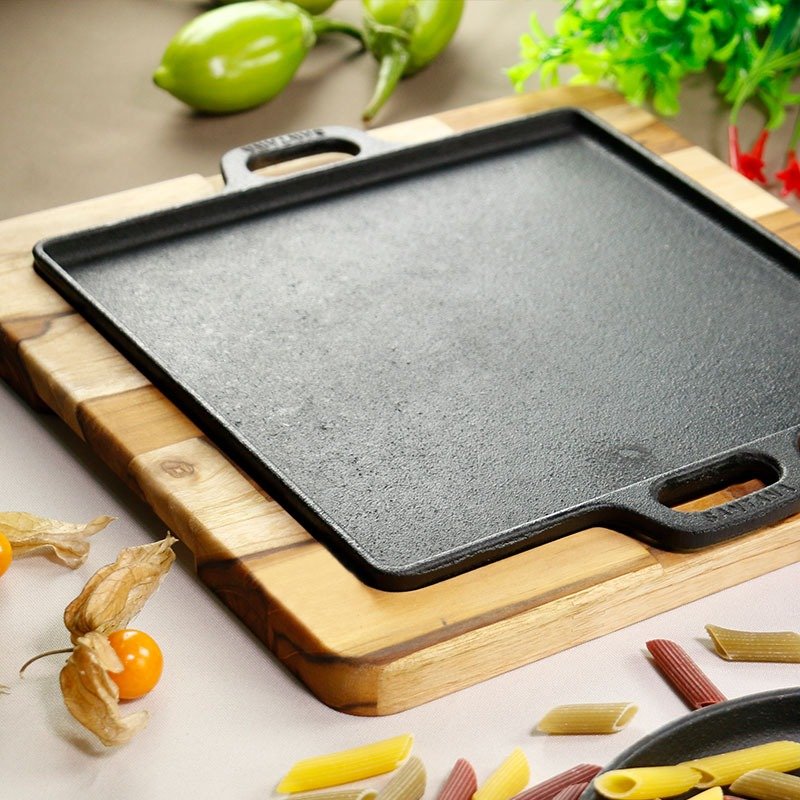 Plancha cuadrada hierro con base madera 24 cm SANT - Imagen 2